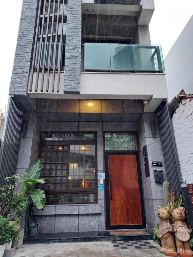 Youngnn Hostel Lukang Bagian luar foto