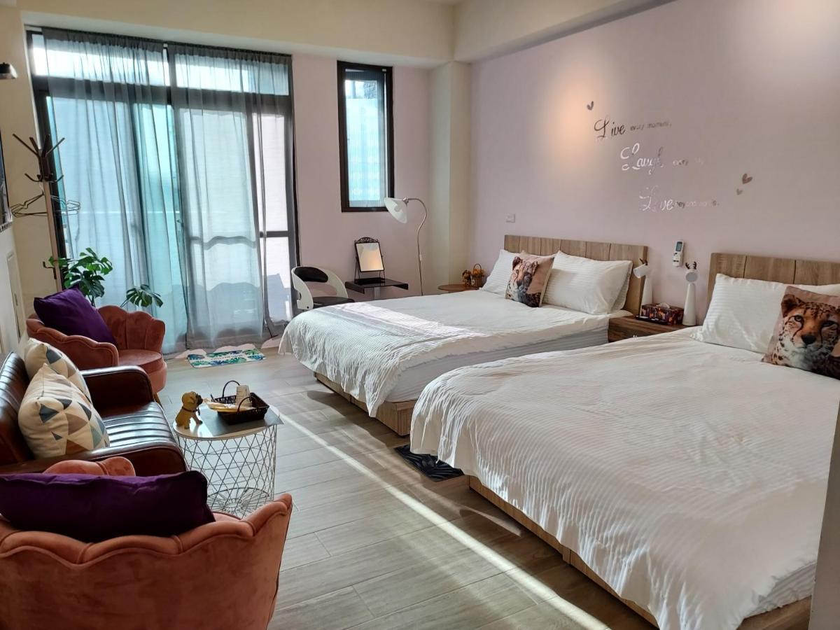 Youngnn Hostel Lukang Bagian luar foto