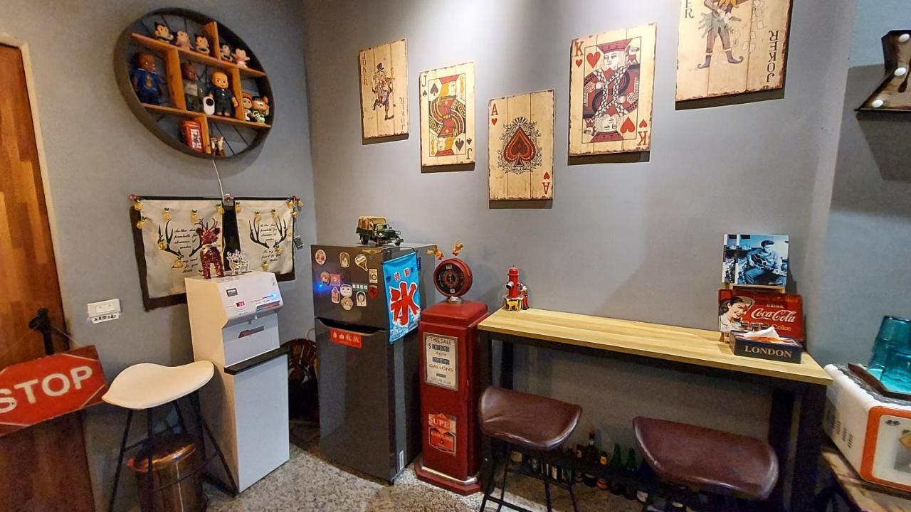 Youngnn Hostel Lukang Bagian luar foto